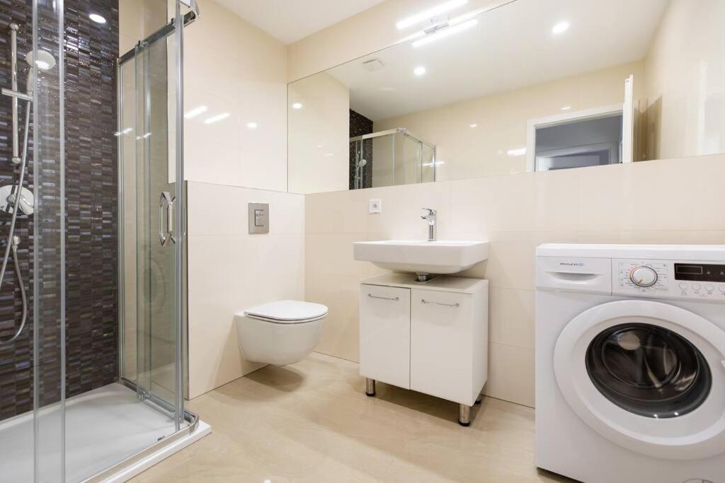 Centrally Located Gem In Prag
